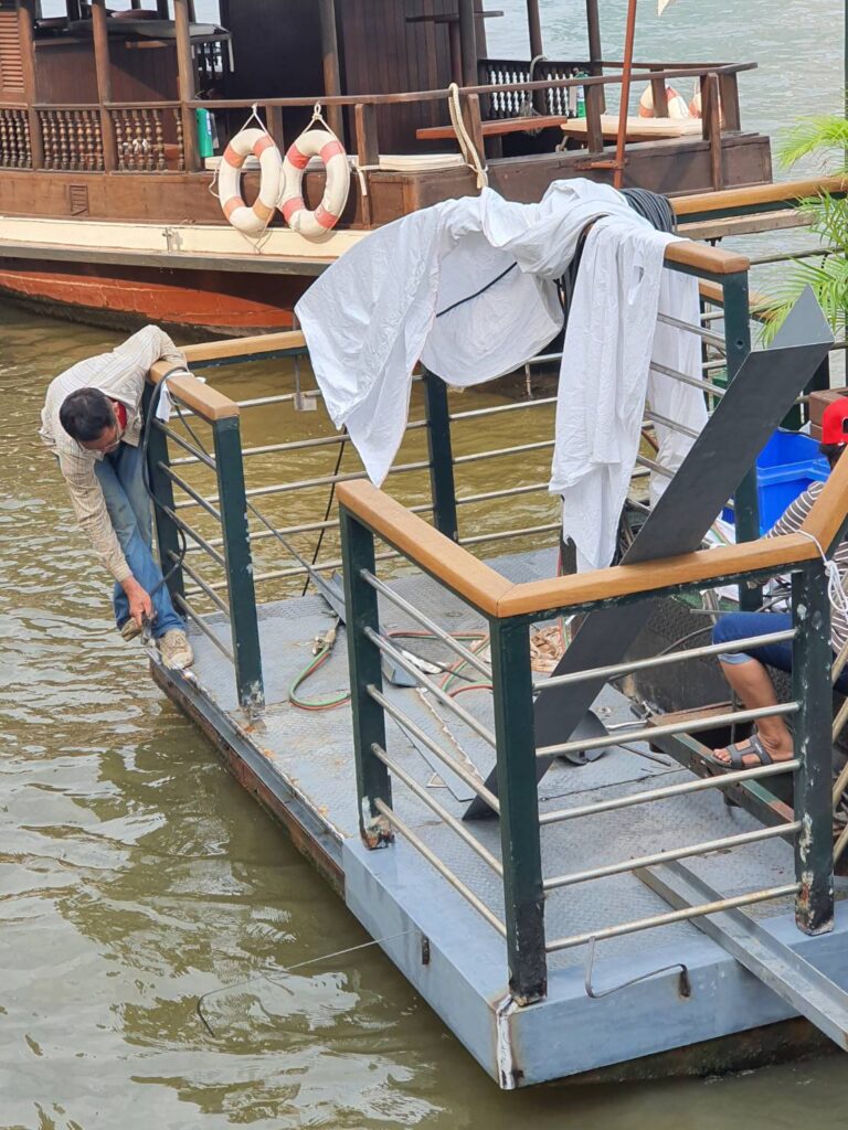 hotel boat pontoon repair (4)