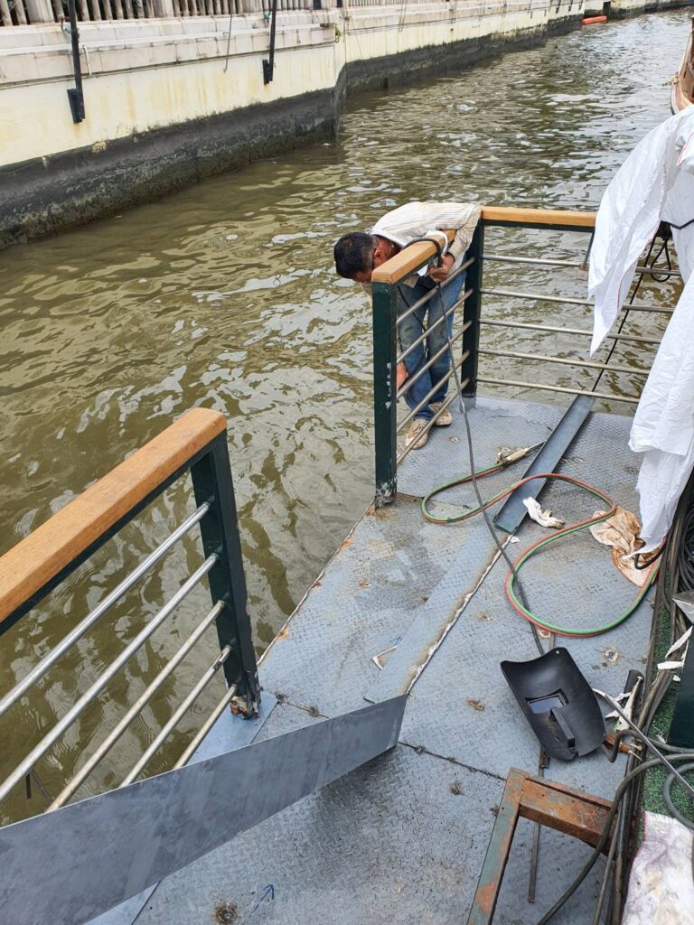 hotel boat pontoon repair (5)